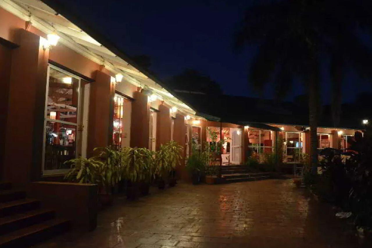 Iguazu Inn Hostel بويرتو إجوازو المظهر الخارجي الصورة