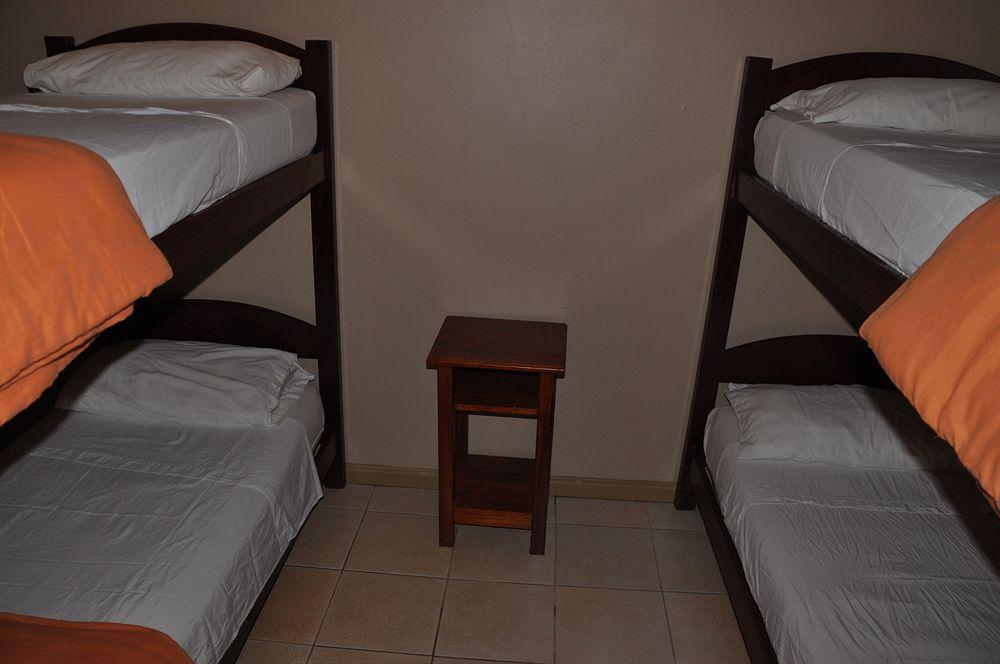 Iguazu Inn Hostel بويرتو إجوازو المظهر الخارجي الصورة