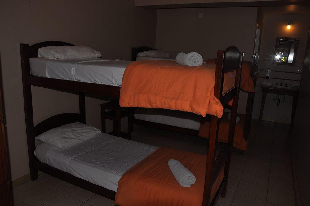 Iguazu Inn Hostel بويرتو إجوازو المظهر الخارجي الصورة