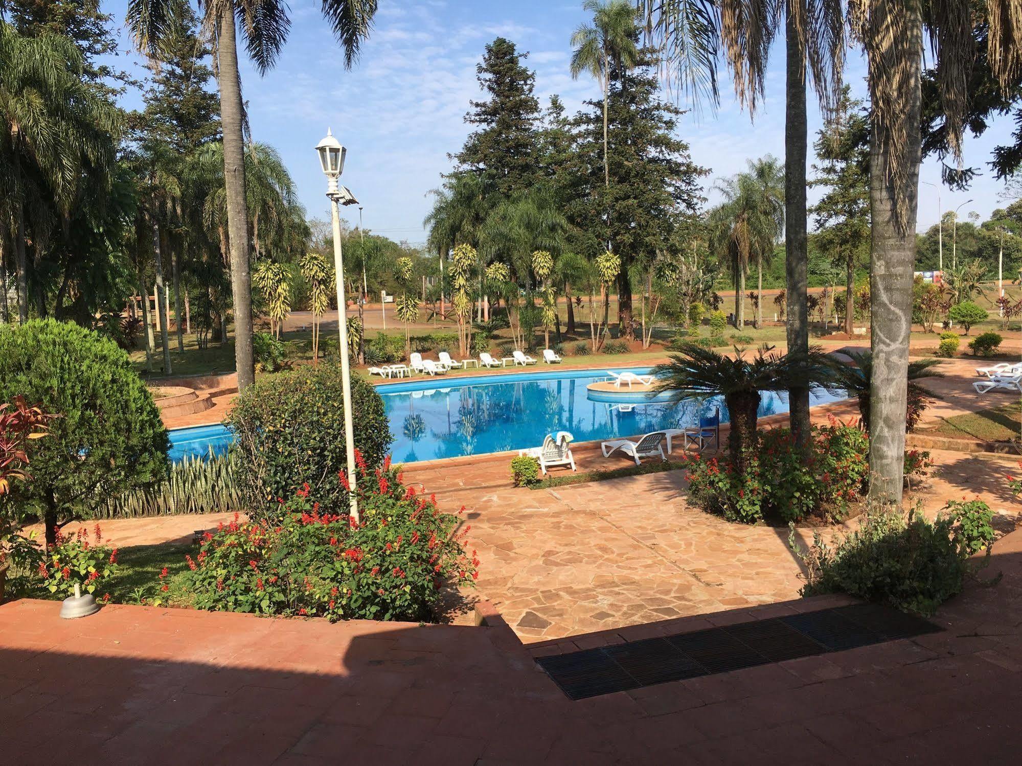 Iguazu Inn Hostel بويرتو إجوازو المظهر الخارجي الصورة