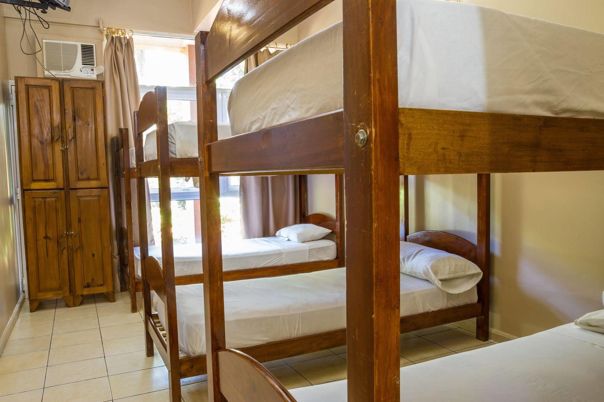 Iguazu Inn Hostel بويرتو إجوازو المظهر الخارجي الصورة